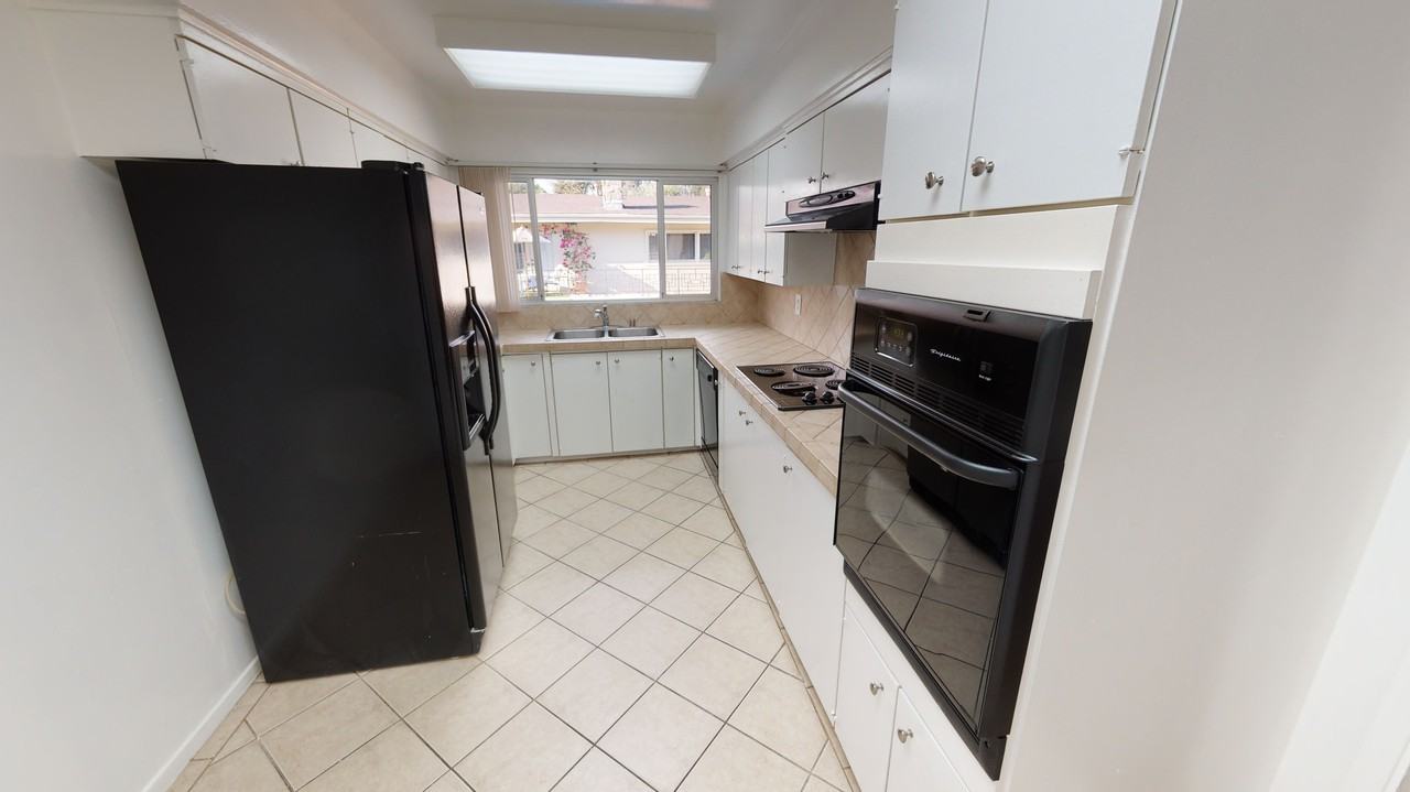 1250 South Orange Grove Boulevard #10 - Photo 2 of 11