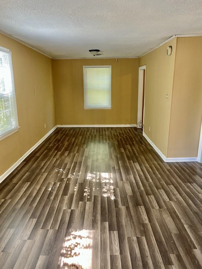 801 Dawn Cv - Photo 2 of 11