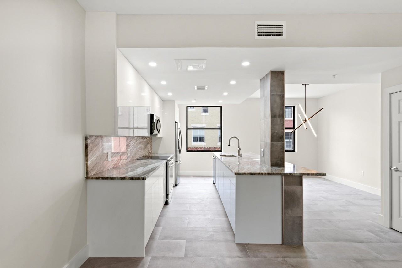 672 Fern Street - Photo 3 of 26