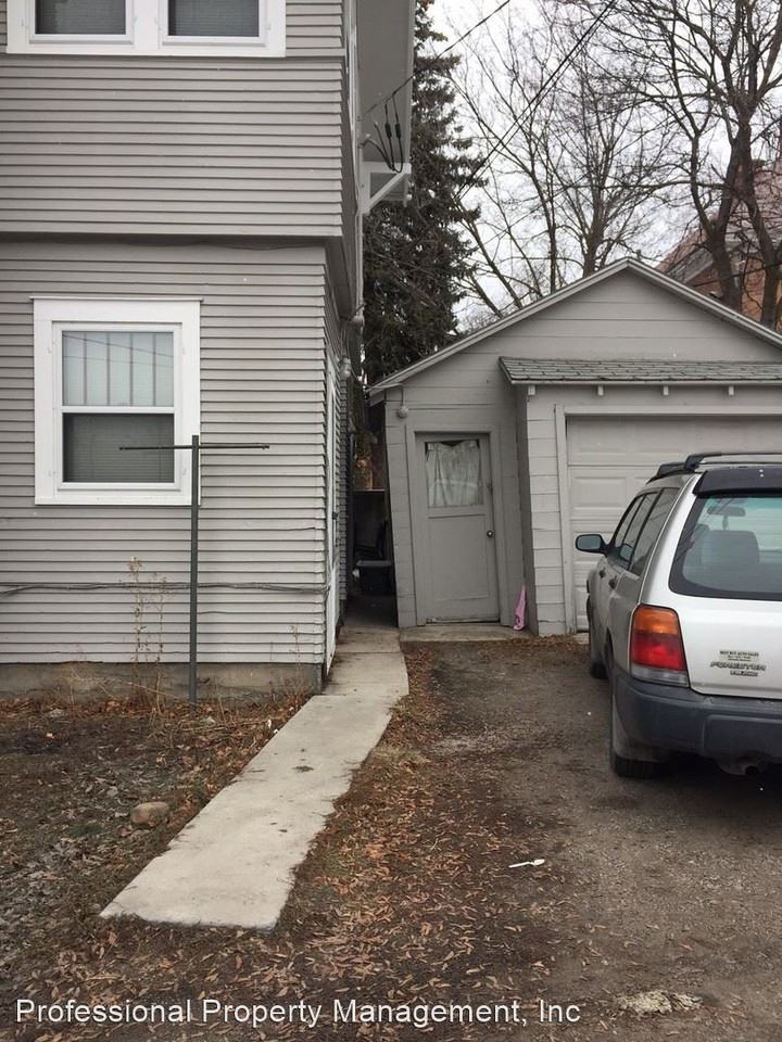 322/324 N Adams St - Photo 2 of 4