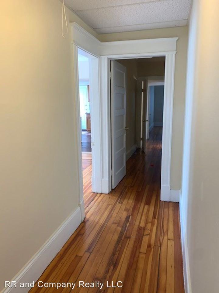 22-24 Crane St - Photo 3 of 5