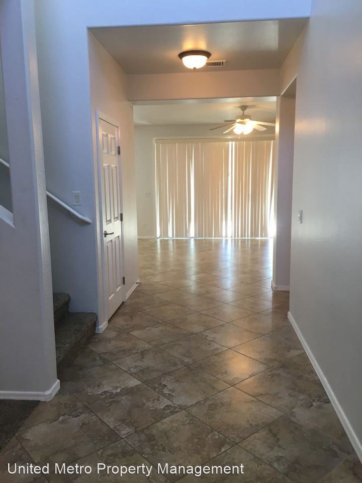 7239 E Barefoot Ln - Photo 2 of 29