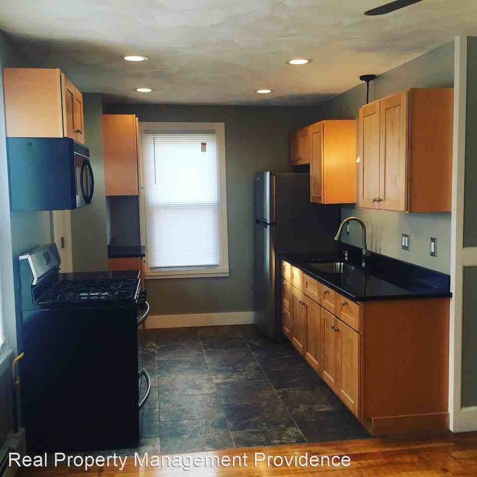 12 Main St - Photo 3 of 13