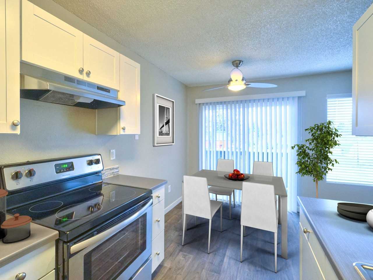 The Melrose Apartments - Photo 4 of 22