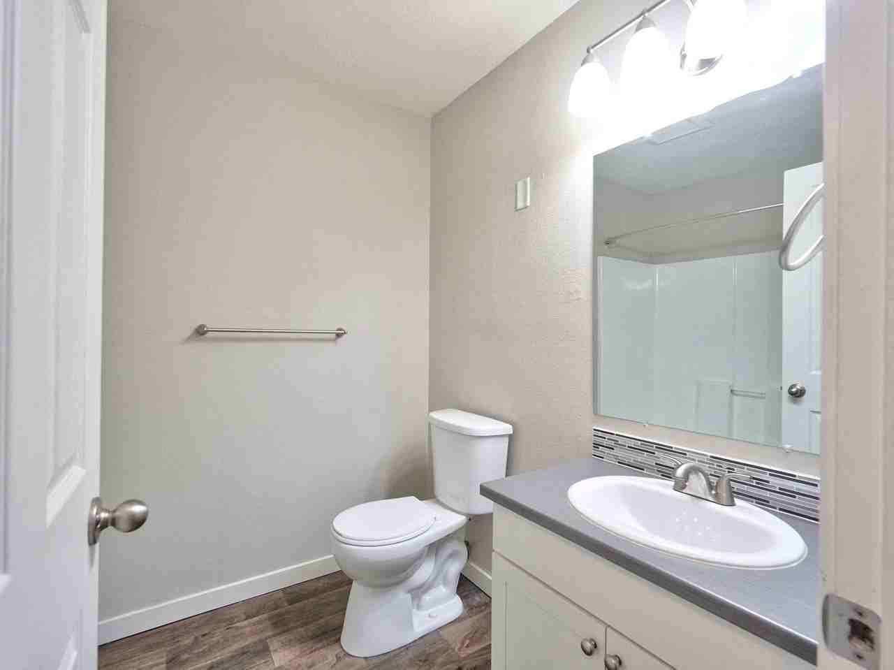 The Melrose Apartments - Photo 3 of 23