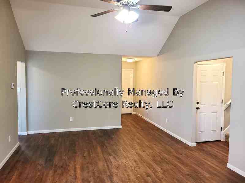 1063 Darren Cir W