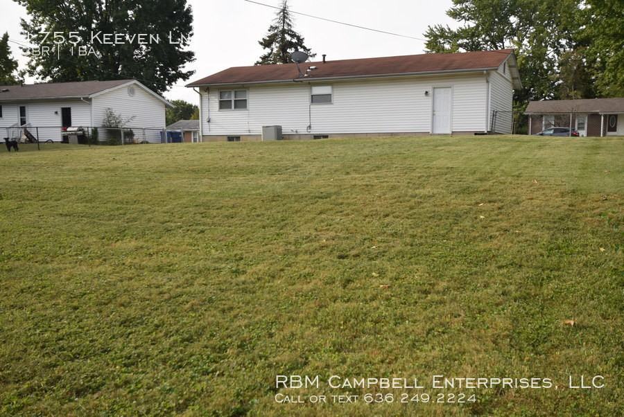 1755 Keeven Ln - Photo 3 of 19