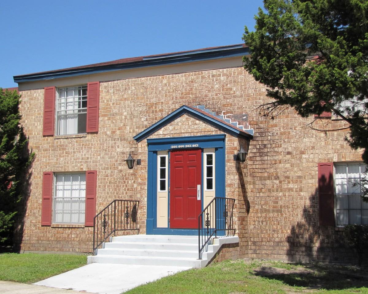 Peppertree Lane - Photo 2 of 14