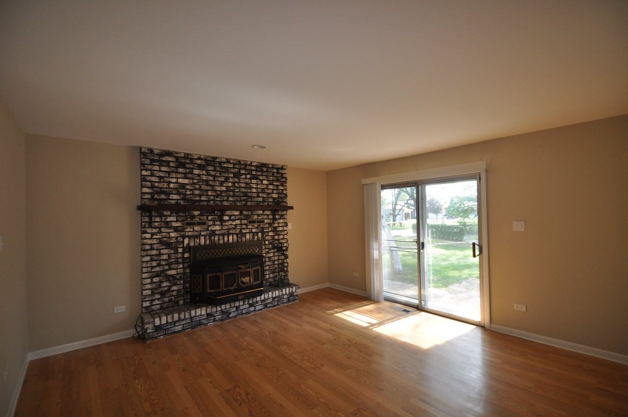 8409 W Sun Valley Dr - Photo 2 of 8