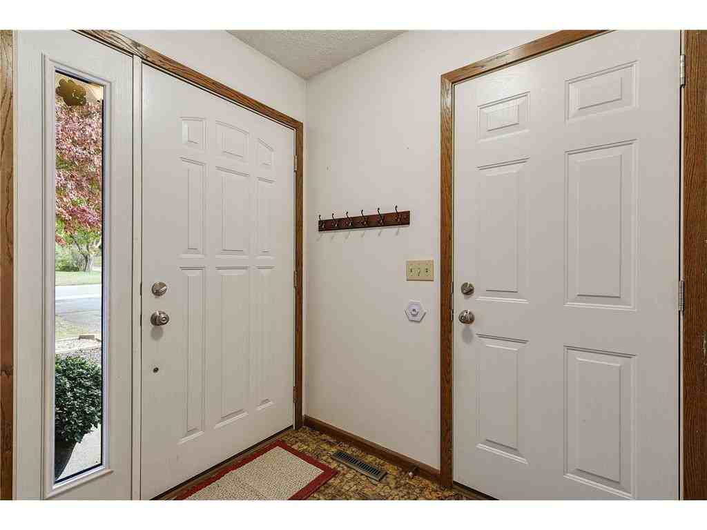 4905 Independence Street - Photo 3 of 34