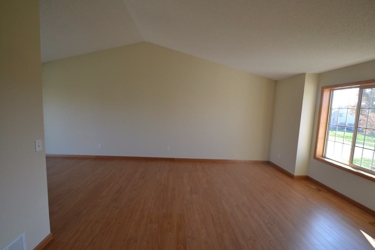 18047 Johnson St - Photo 2 of 13