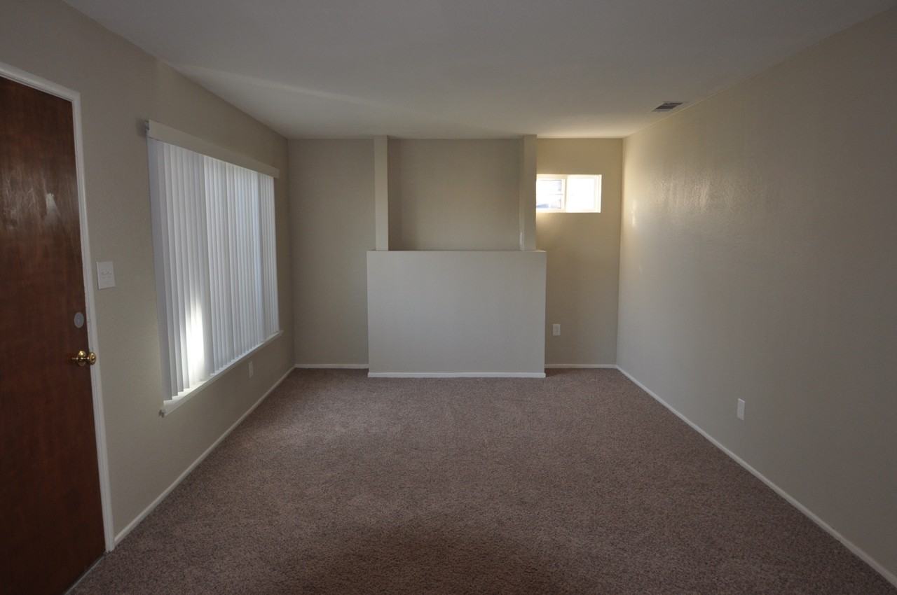 6412 Romack Cir - Photo 3 of 11