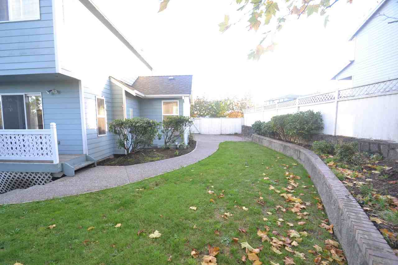 1003 67th Ave Ct E - Photo 3 of 17