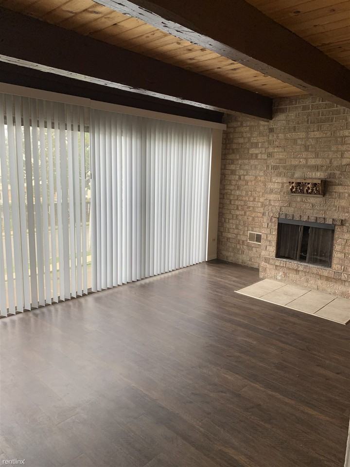 320 N Crystal St - Photo 2 of 13