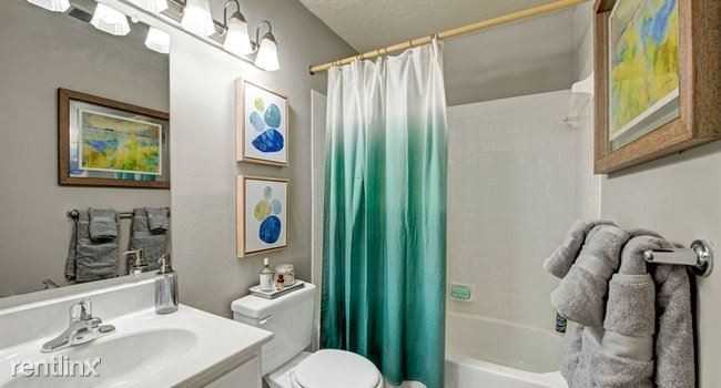 99 Railroad St - Photo 3 of 5