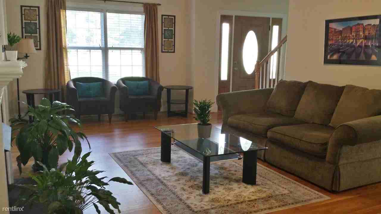 7705 Perthshire Dr - Photo 2 of 17
