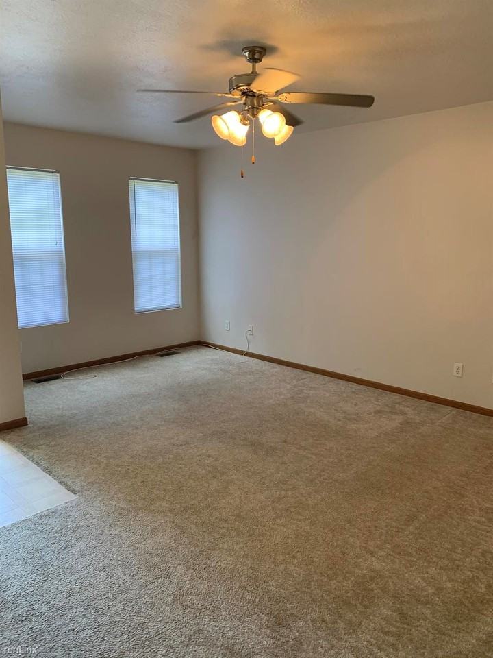 3323 N 6th 1/2 St - Photo 2 of 9