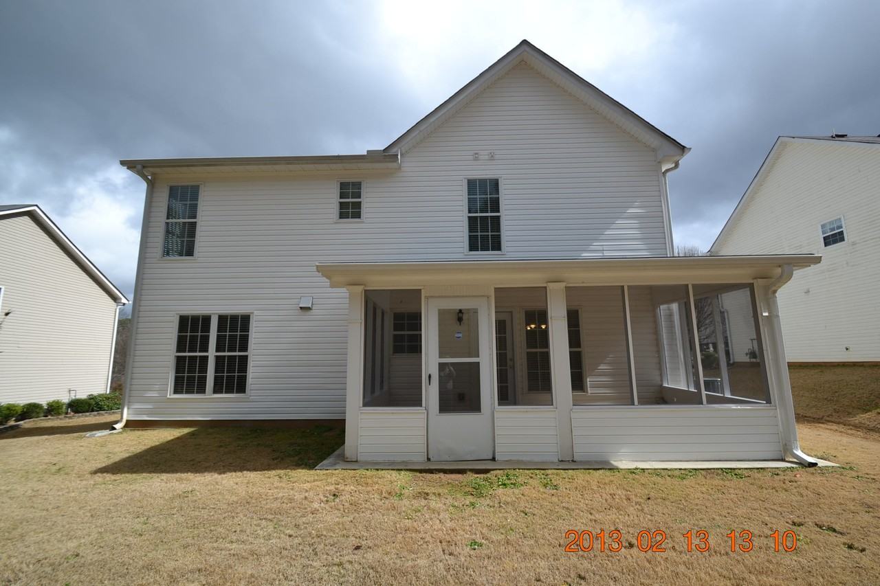 3359 McEver Park Cir - Photo 2 of 2