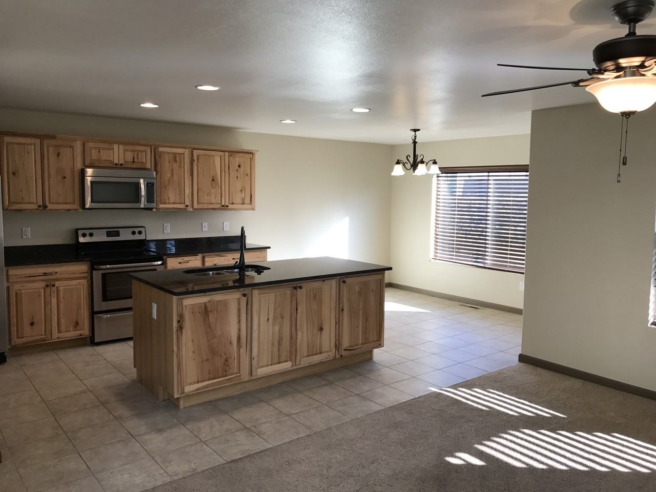 5812 Anna Ave - Photo 3 of 8