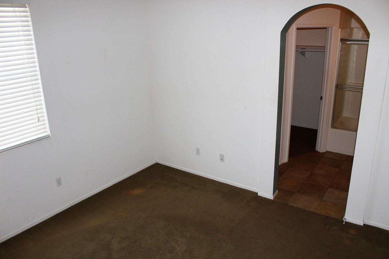 3321 N Ventura Rd - Photo 4 of 12