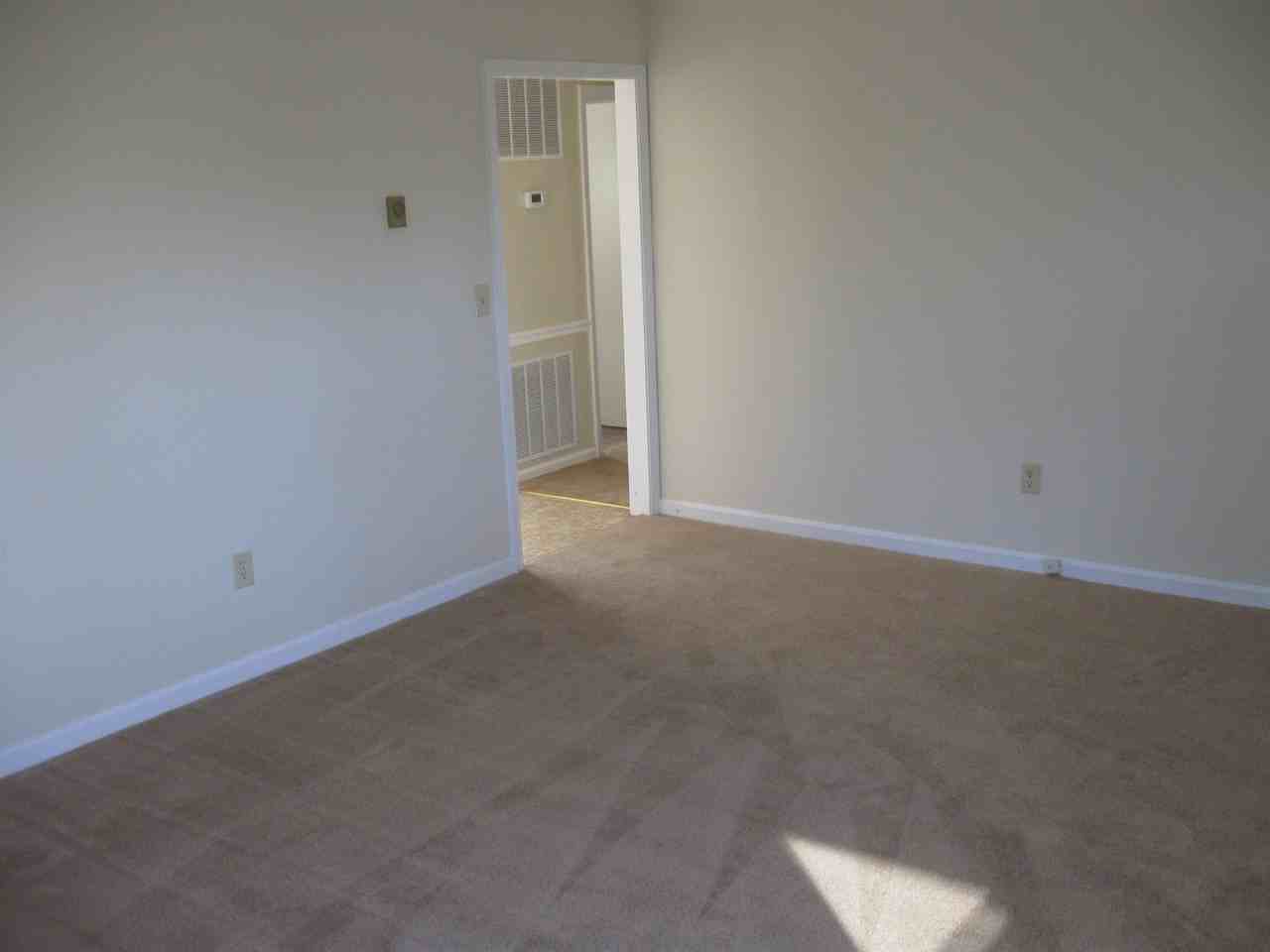 3236 Shelby Rd - Photo 2 of 17