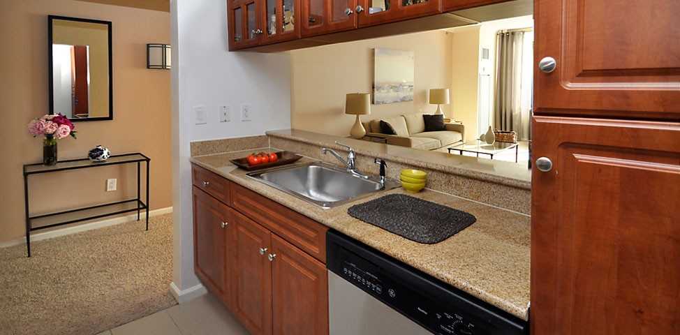 One City Place - Photo 2 of 13