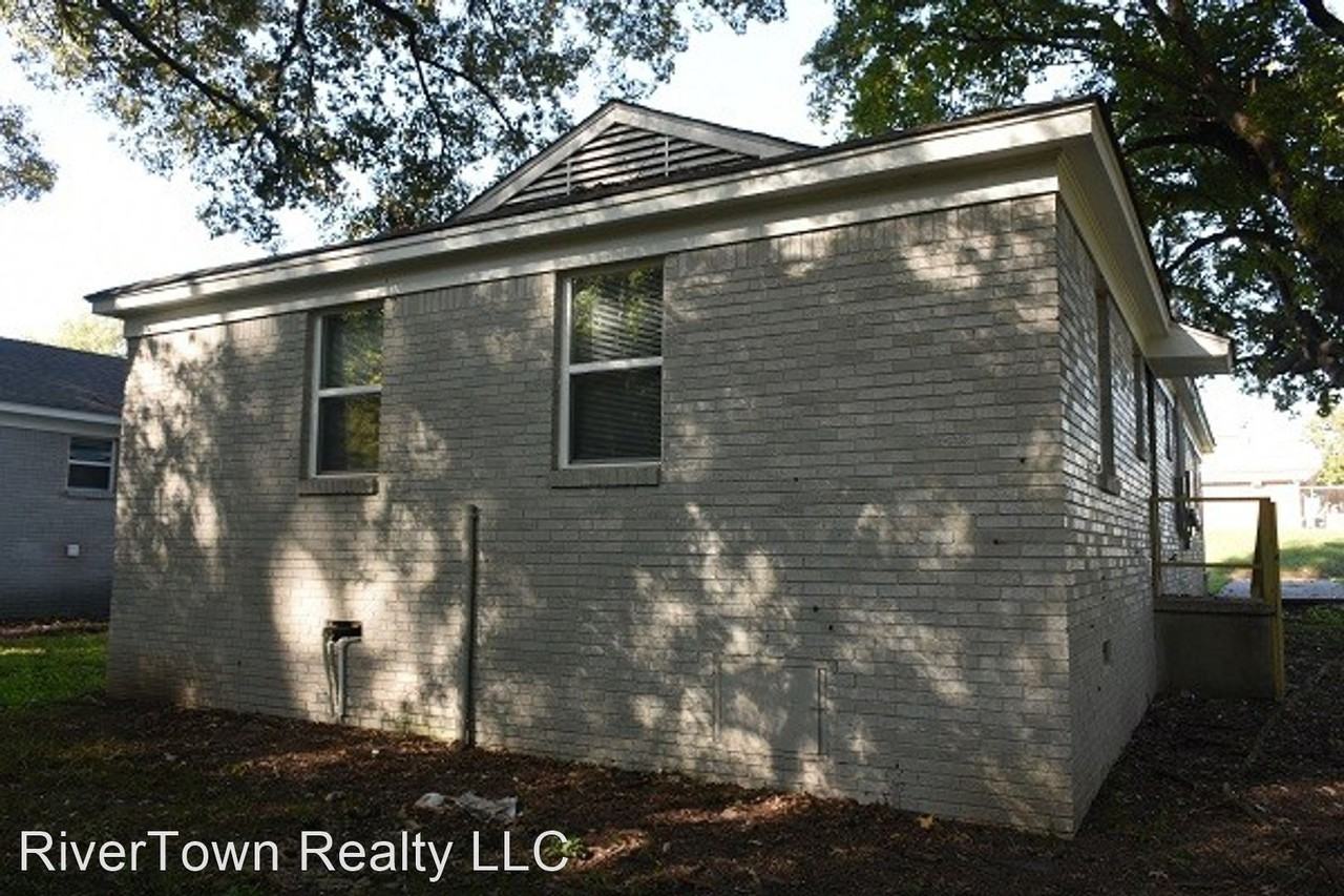 3046 Sinclair St - Photo 3 of 31