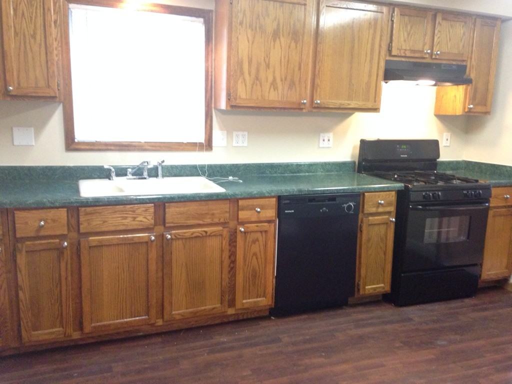 527 N Hillcrest Terrace - Photo 3 of 15