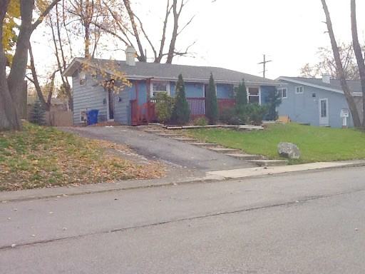 905 Garfield Dr - Photo 2 of 11