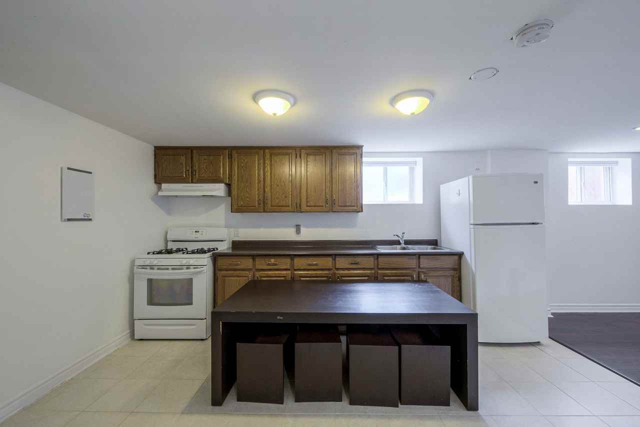 54 Mcgee St - Photo 2 of 20