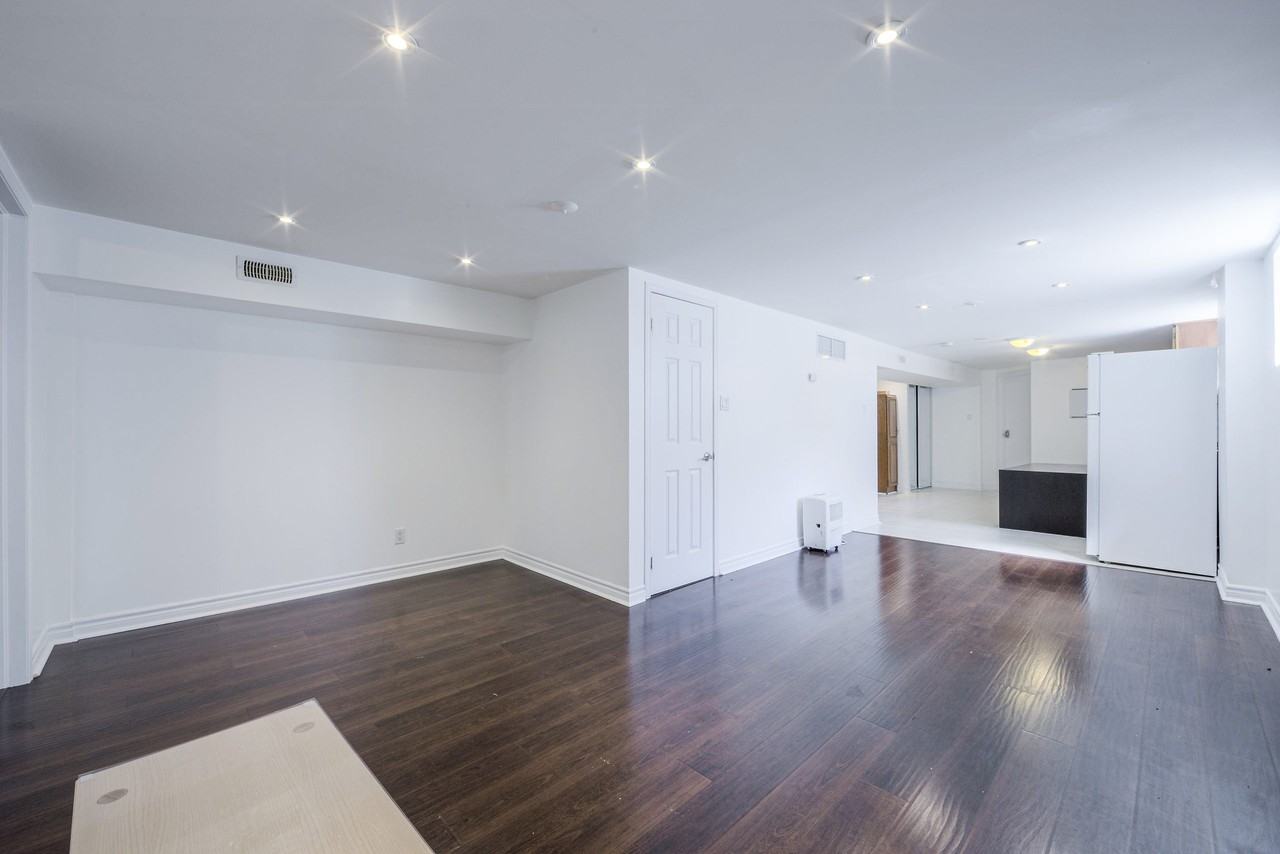 54 Mcgee St - Photo 3 of 20