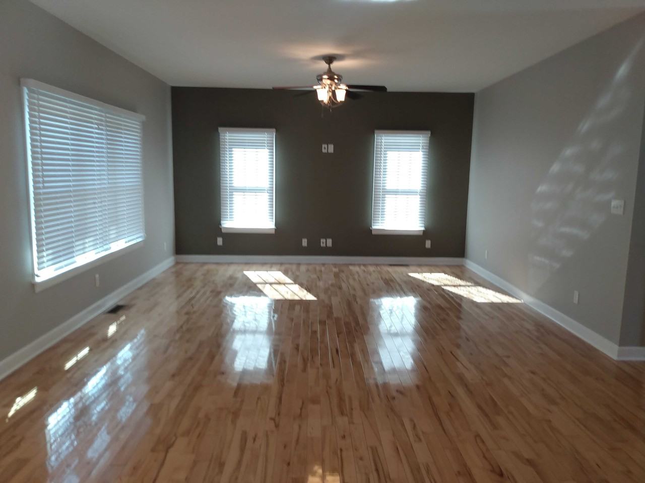 7582 Rolling Hill Rd - Photo 2 of 15