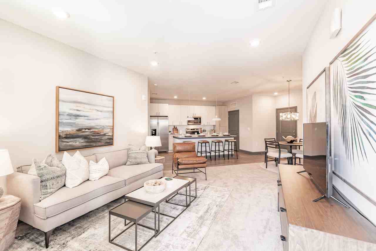 Harrison Apartments - Photo 4 of 18