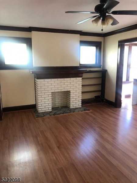 1232 Robert St - Photo 3 of 16