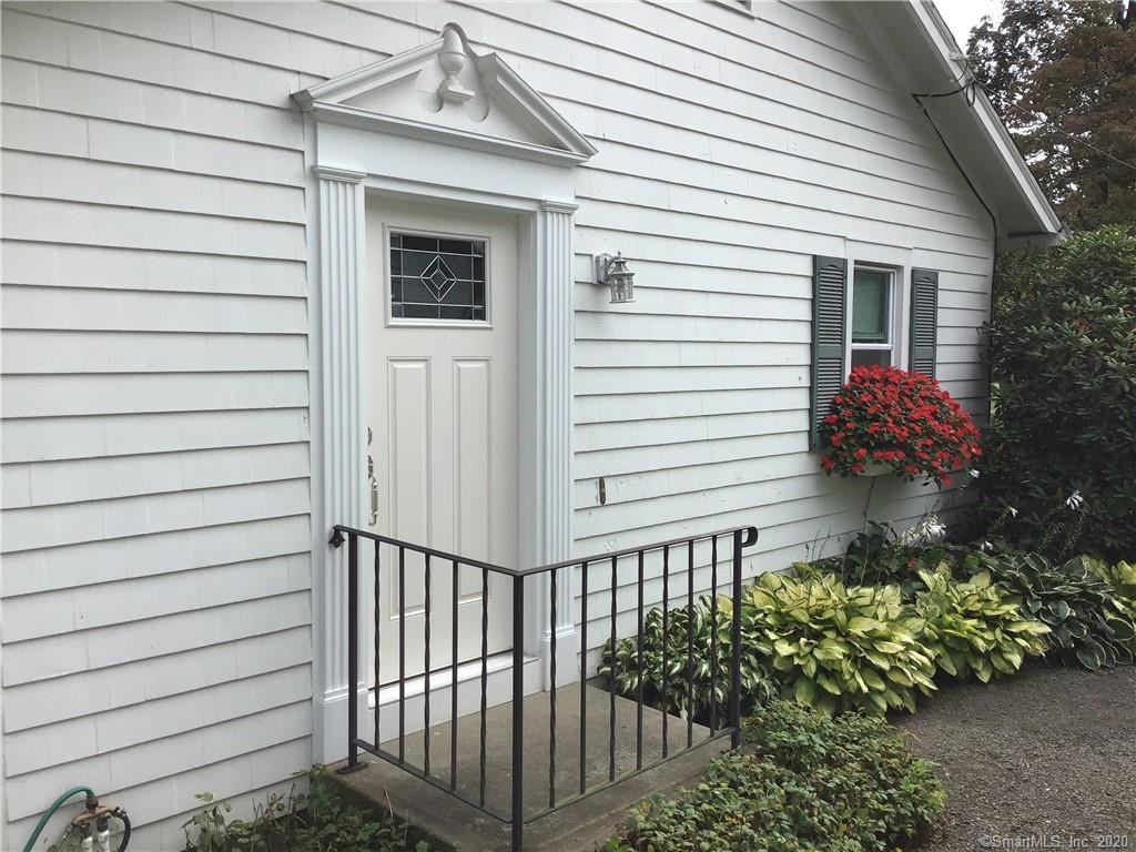 377 Orange Center Rd - Photo 3 of 18