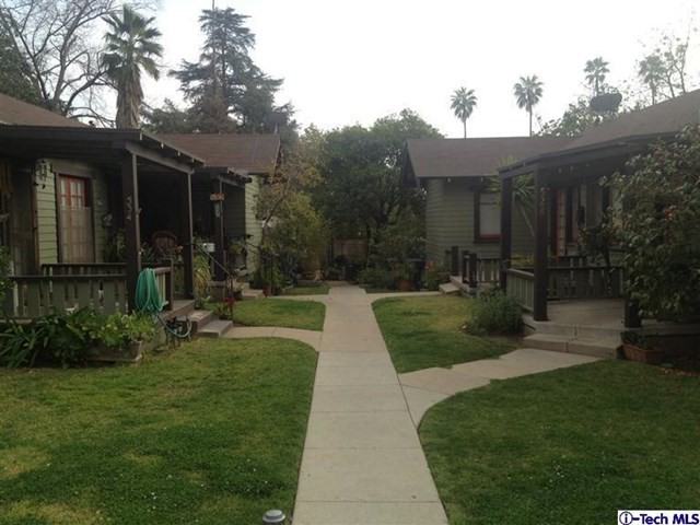 530 Thompson Dr - Photo 2 of 7