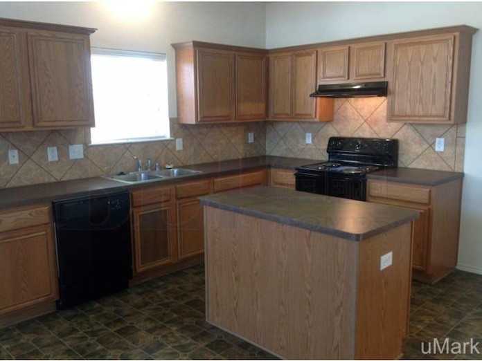 1814 Brooks Dr - Photo 2 of 16