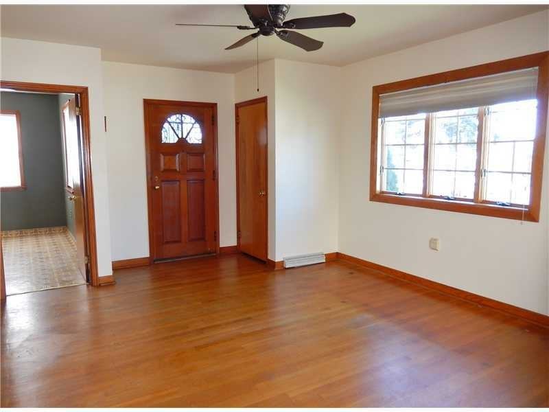 2514 Woodland Rd - Photo 2 of 16