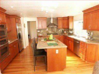 90 Bennington Dr - Photo 3 of 9