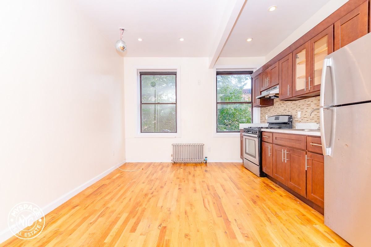 170 New York Ave #22