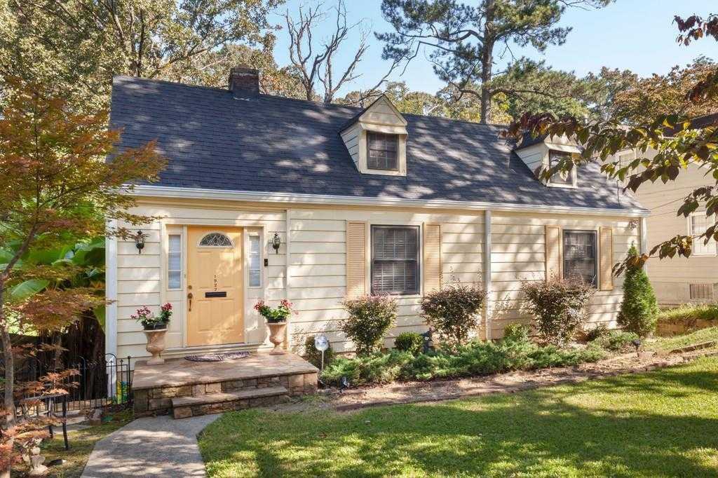 1927 Linwood Ave - Photo 2 of 23