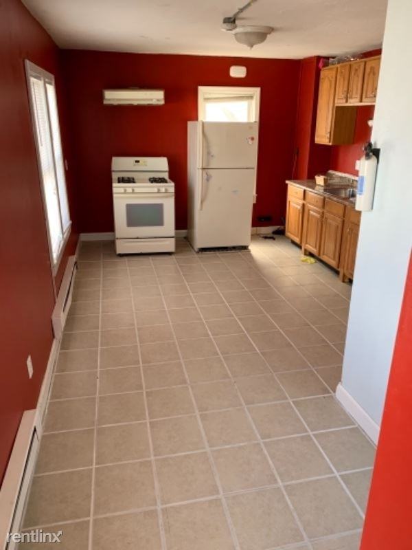 4042 Fletcher St 3F, Central Falls, RI 02863 3 Bedroom Apartment for