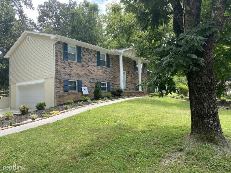 11130 Concord Woods Dr - Photo 2 of 22