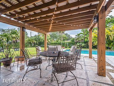 7800 Sw 96th St - Photo 2 of 17