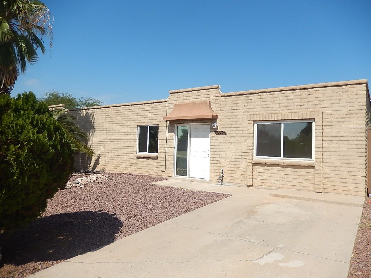 7179 E 38th St - Photo 2 of 13