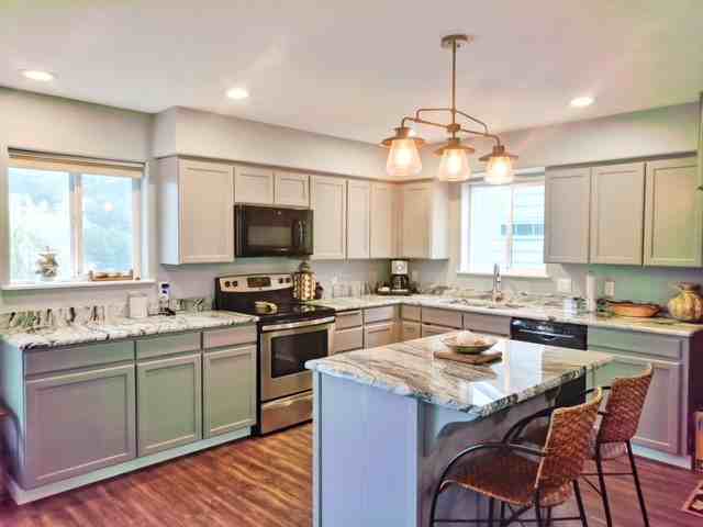 1611 Nw Oceanic Loop - Photo 2 of 13