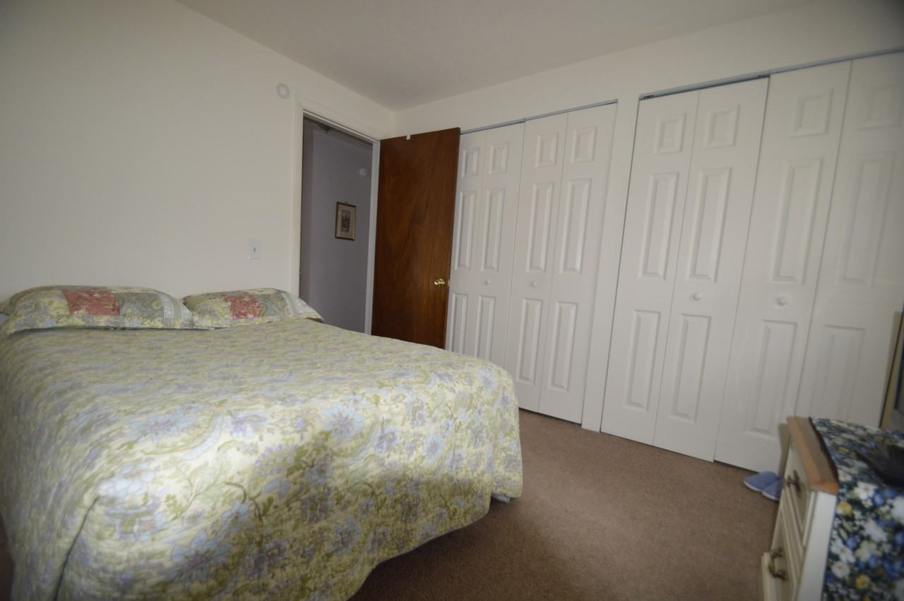 7554 Victor Mendon Rd - Photo 4 of 33