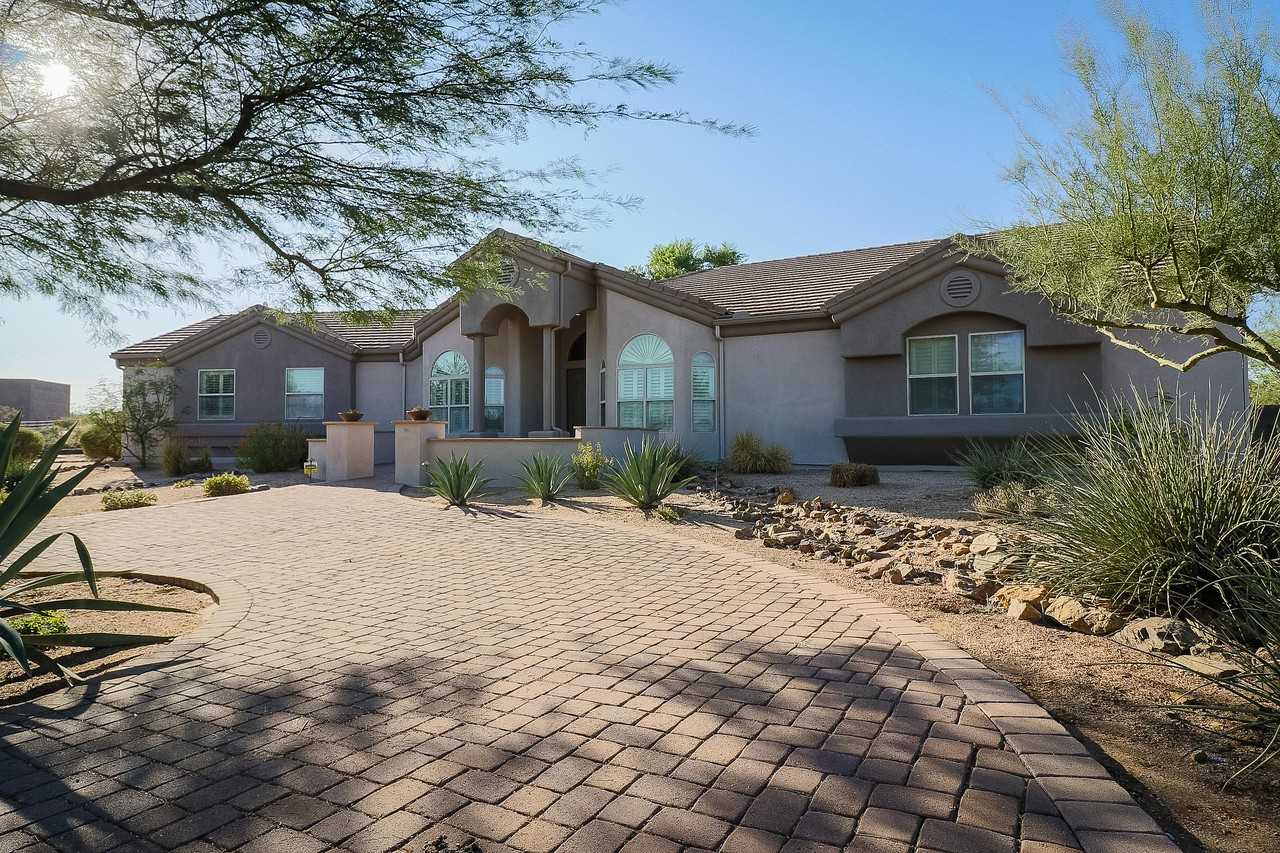 14136 E Gloria Ln - Photo 3 of 40