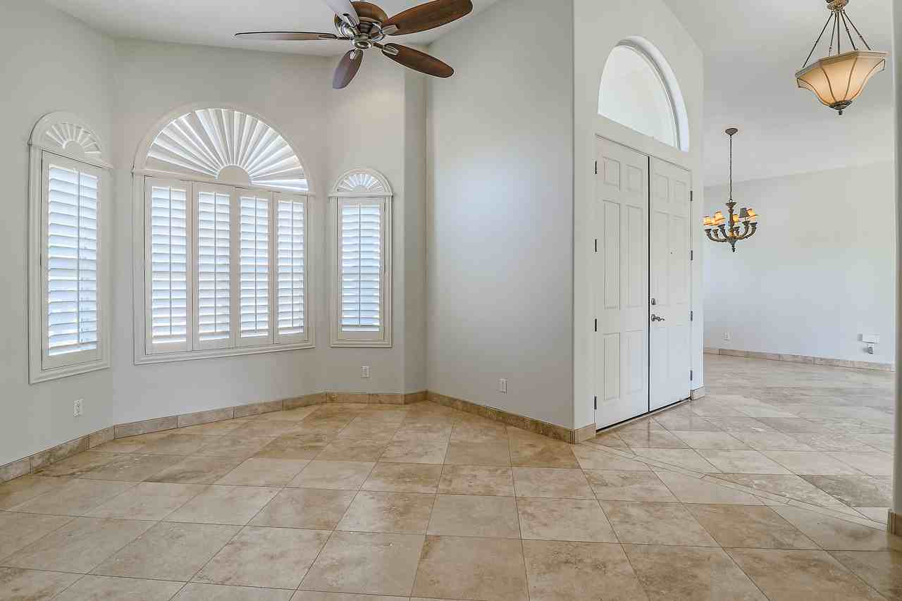 14136 E Gloria Ln - Photo 7 of 40
