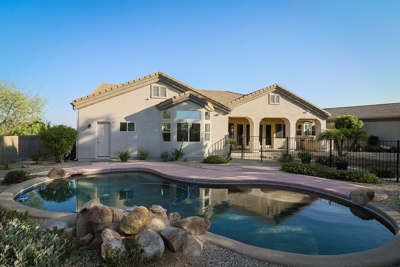 14136 E Gloria Ln